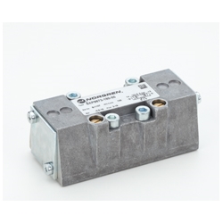 5/3-Wegeventil (Grundplattenventil) ISO STAR, pneumatisch betätigt ISO 3 Norgren SXP9775-170-00, Produktphoto